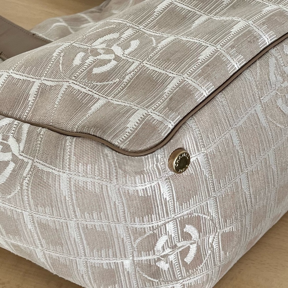 Chanel Jacquard Canvas Travel Line Tote Beige Late 90’s-Early 2000s - Picture 8 of 16